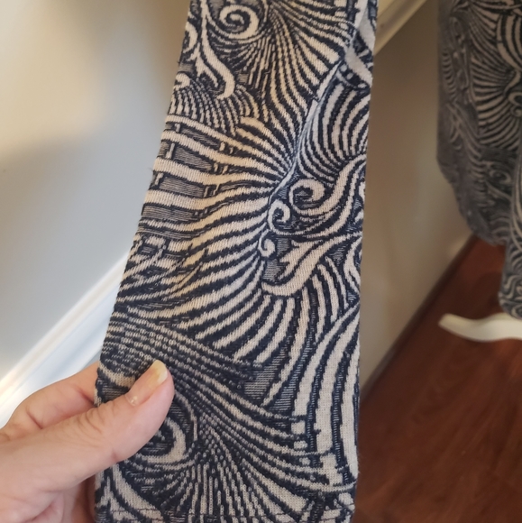 SLE by melin kozan Tunic - Picture 5 of 7